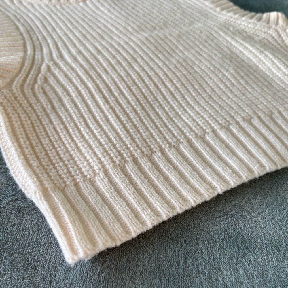 H&M Cream-colored Sleeveless Sweater Vest - Picture 5 of 10